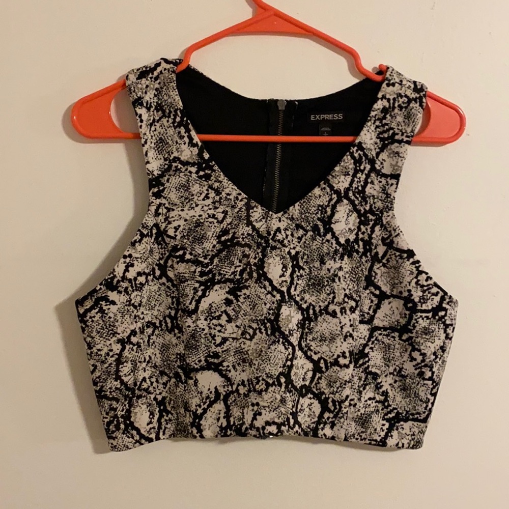 Super fun 90s retro snakeskin crop